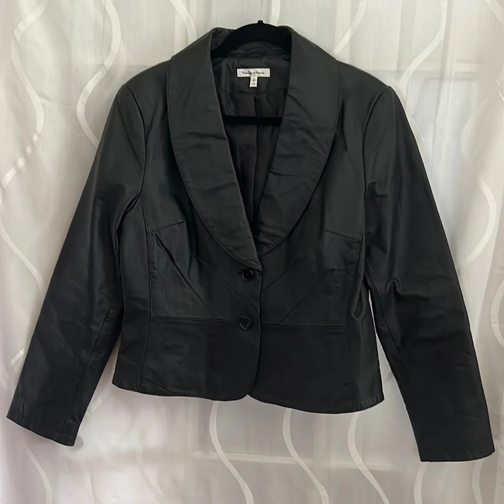 Yvonne Marie Fully Lined, Short, Vintage, Black Leather Jacket, Size Large - Picture 1 of 8